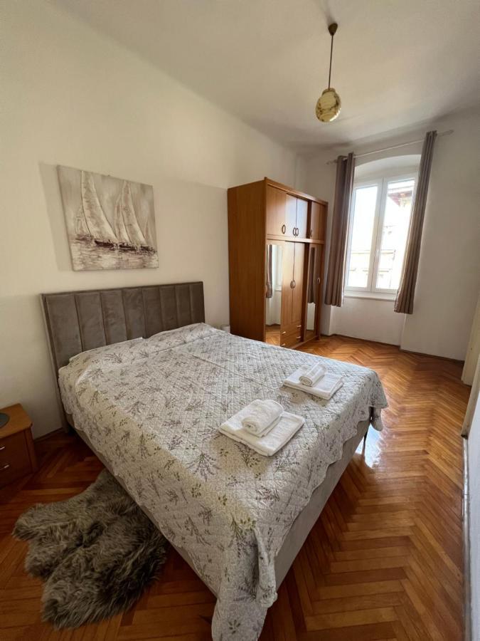 Apartman Sandra Пула Екстериор снимка